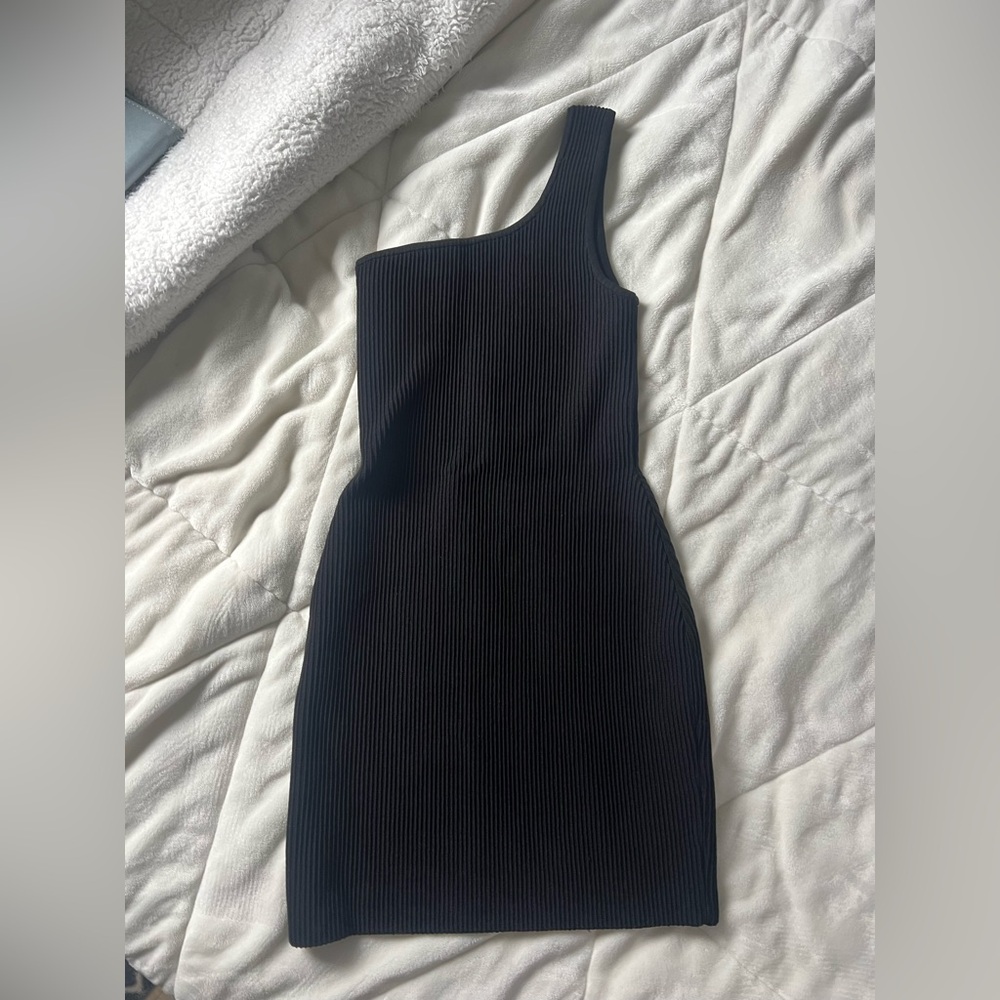 Babaton sculpt one shoulder dress
